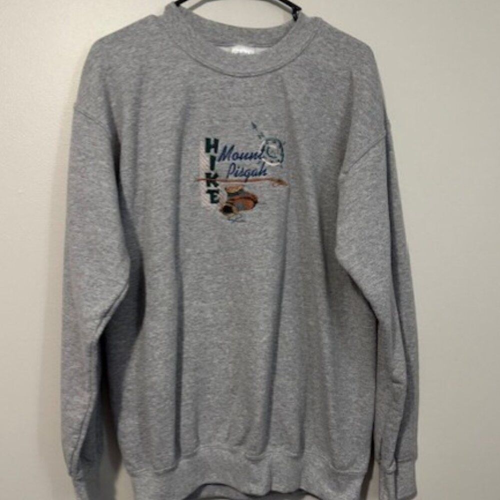 USED Woman's Gildan Long Sleeve Sweatshirt Hike Mount Pisgah Color Grey Size Med